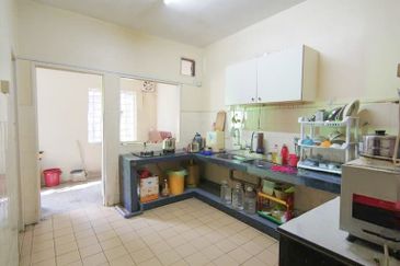 Taman Teluk Gedung Indah