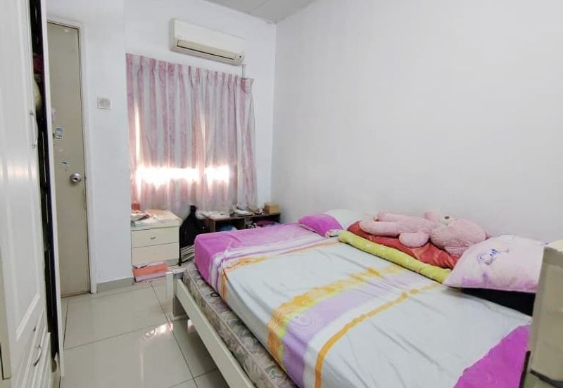 Taman Teluk Gedung Indah