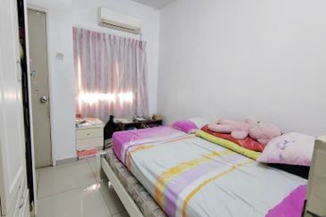 Taman Teluk Gedung Indah