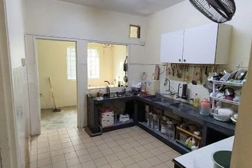 Taman Teluk Gedung Indah