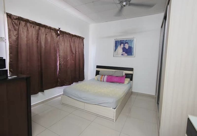 Taman Teluk Gedung Indah