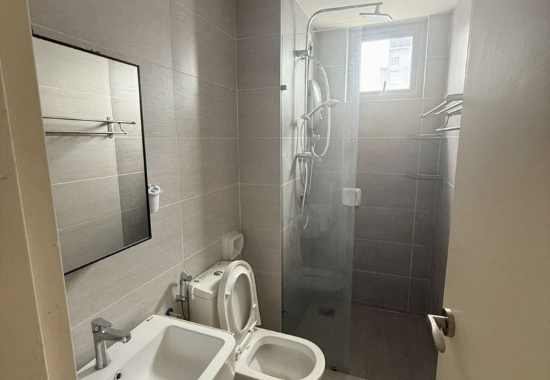 Gravit8 @ Klang South