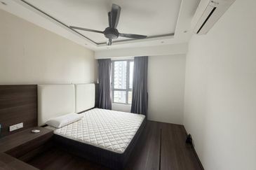 Gravit8 @ Klang South