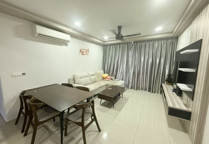 Gravit8 @ Klang South