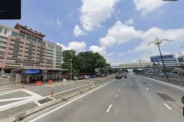 Persiaran Raja Muda Musa, Pelabuhan Klang