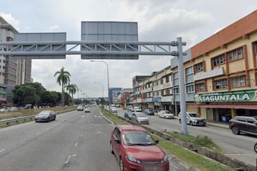Persiaran Raja Muda Musa, Pelabuhan Klang