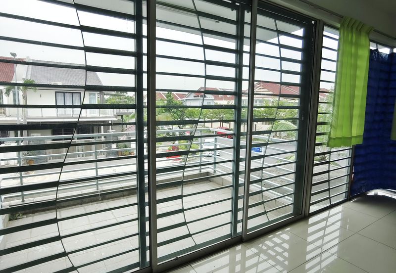 Taman Ehsan Jaya, Pendamaran