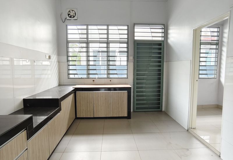 Taman Ehsan Jaya, Pendamaran