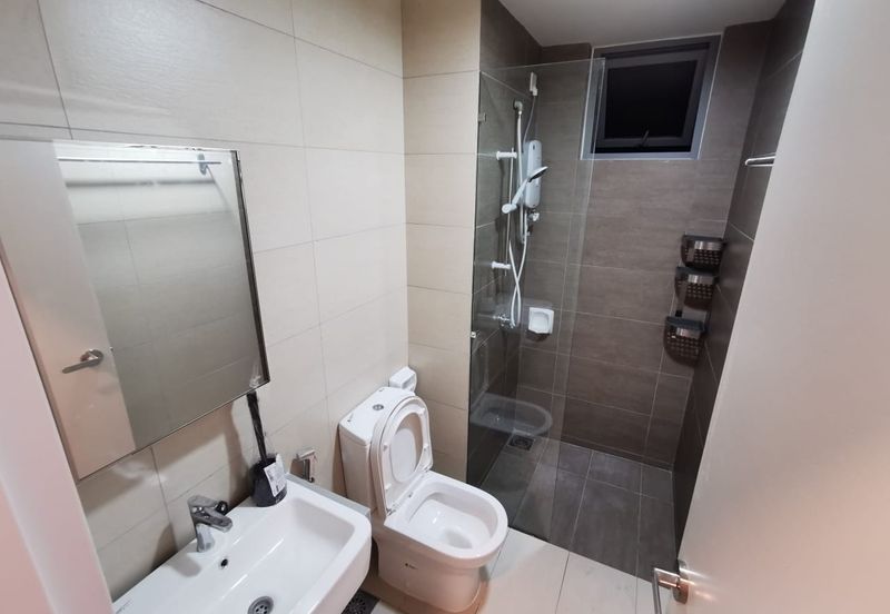 Gravit8 @ Klang South