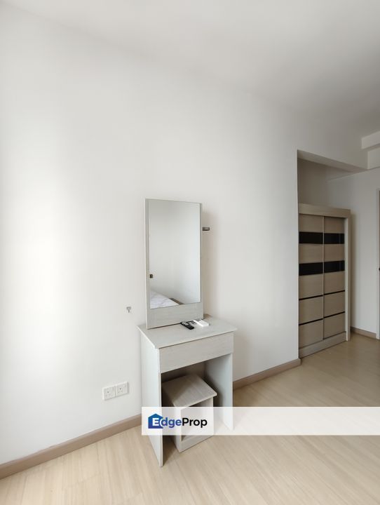 Gravit8 Port Klang Endlot with furnished for Sale, Selangor, Klang