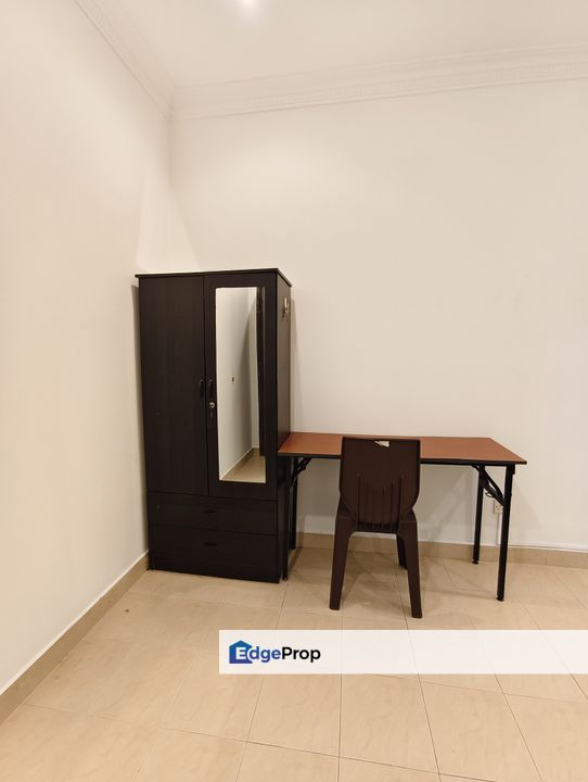Room with private bathroom for Rent @ Bandar Parkland Klang , Selangor, Klang