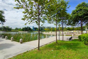 Gravit8 @ Klang South