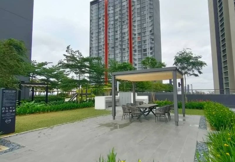 Gravit8 @ Klang South