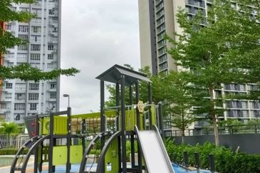 Gravit8 @ Klang South