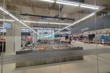 Gravit8 @ Klang South