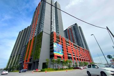 Gravit8 @ Klang South