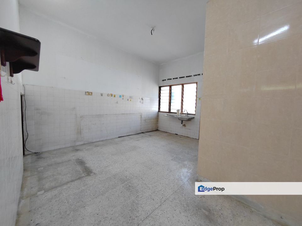 Taman melawis klang 2 storey house for sale , Selangor, Klang