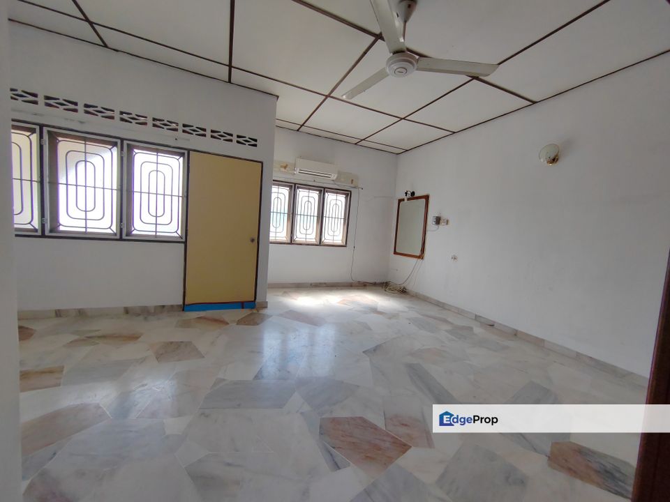 Taman melawis klang 2 storey house for sale , Selangor, Klang