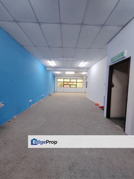 Sek 22 Shah Alam office lot with lift for rent , Selangor, Shah Alam