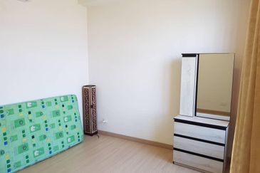 Gravit8 @ Klang South