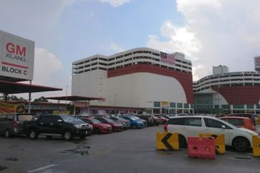 GM Klang Wholesale City