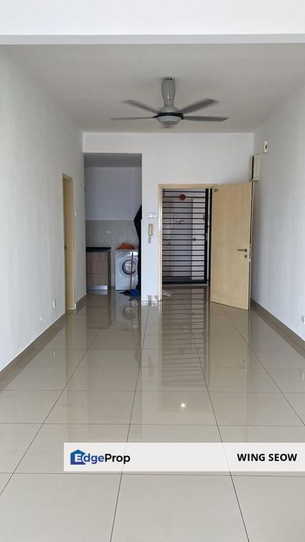Partial Furnished Sales @ Sk One Residence Seri Kembangan freehold KLCC view high floor, Selangor, Seri Kembangan
