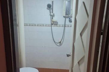 Pangsapuri Sri Pelangi