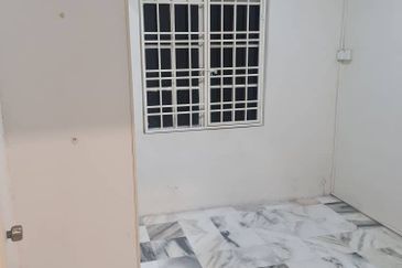 Pangsapuri Sri Pelangi