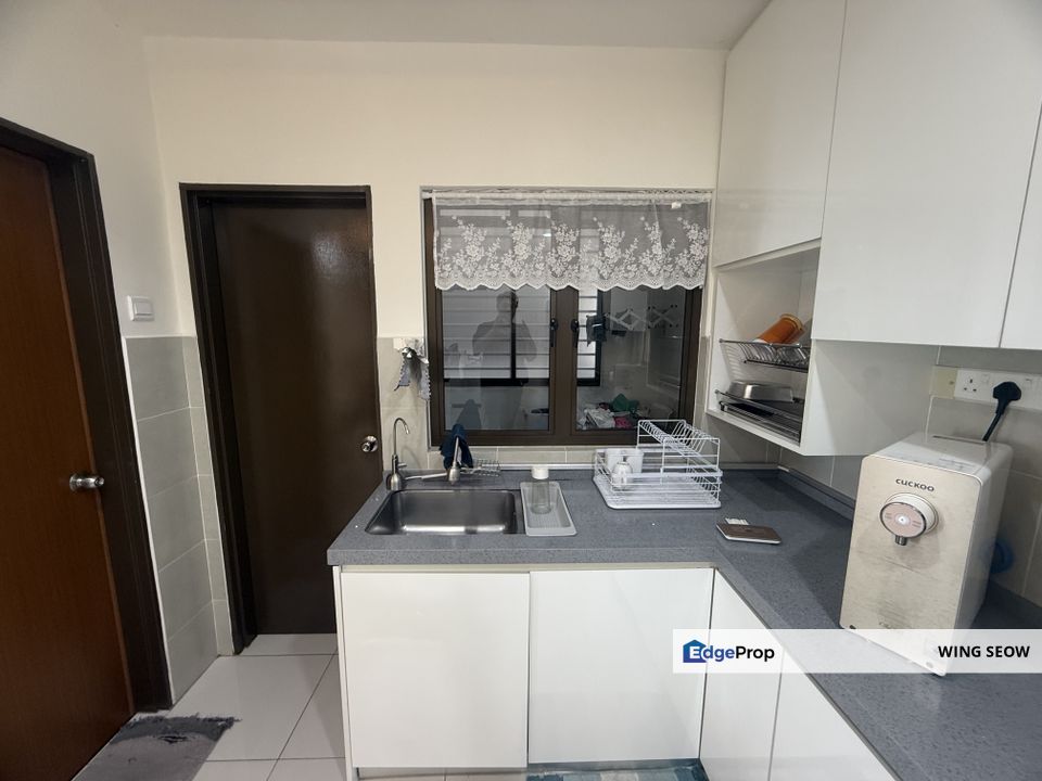 Suria Putra Condo Fully for rent @ sungai Buloh bukit rahman putra Ready move in High floor, Selangor, Bukit Rahman Putra