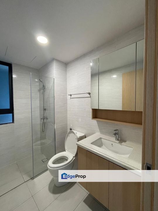 Lake City Aradia residence for rent ready move in kepong Jln Kuching restaurant , Selangor, Batu Caves 