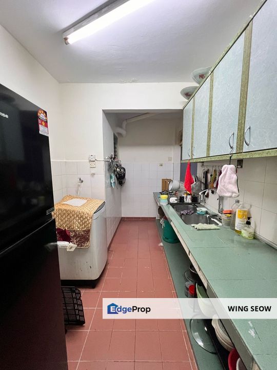 Permai Apartment Damansara Damai Fully furnished 3rd floor for rent with Internet Wifi High speed Kepong Sg buloh KL, Selangor, Damansara Damai