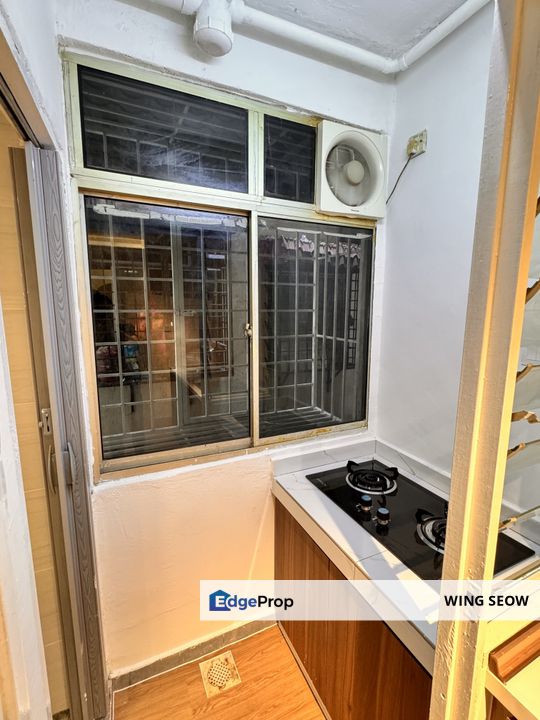 Low cost flat Brand new renovated harmoni apartment damansara damai low deposit 1 k booking 100% loan, Selangor, Damansara Damai