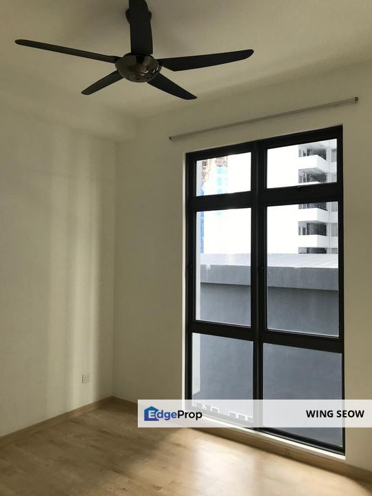 Ready move in Low floor 2 carparks The henge Kepong Metropolitan lakeside for rent, Kuala Lumpur, Kepong
