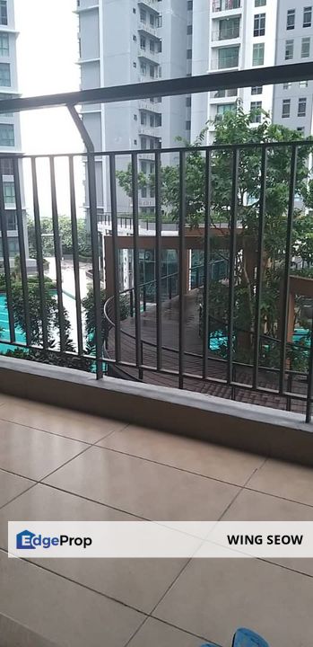 Block E fully furnished low floor 2 carparks Kepong the henge Condo for rent Ready move in Viewing available metropolitan lake, Kuala Lumpur, Kepong