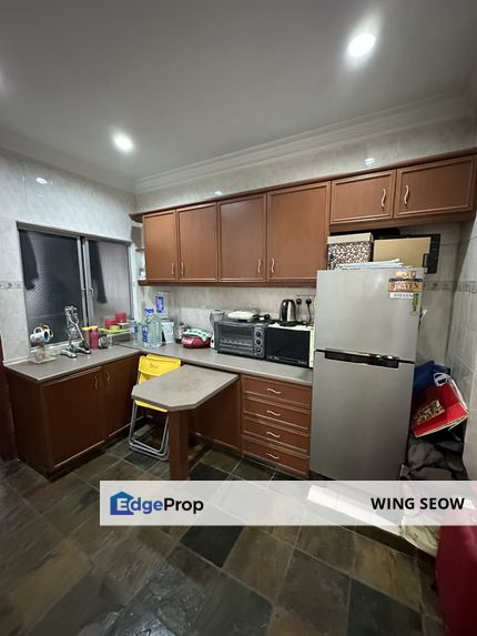 Lowest Price Freehold Suria Kipark Apartment Fully furnsihed , Selangor, Kepong