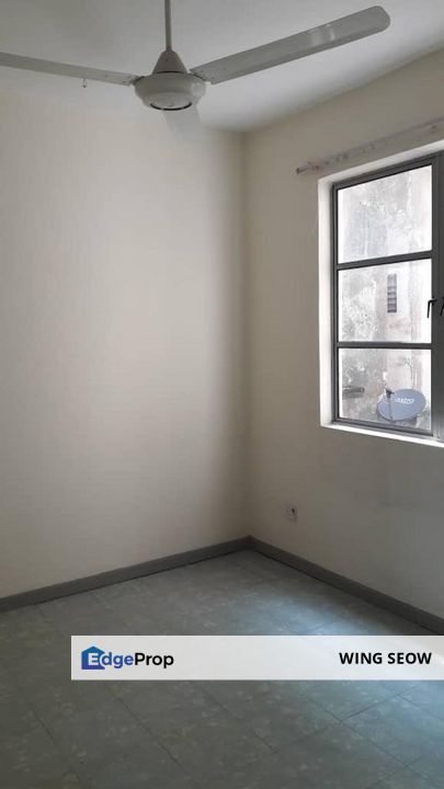 SD 2 apartment bandar Sri damansara For rent Lvl 2 partly furnished with Fridge sofa Ready Move in Viewing canbe arrange Kepong KL, Selangor, Bandar Sri Damansara