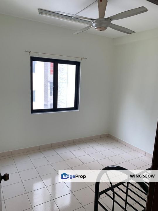 Sri Putramas 1 condominium For rent @ Jalan Kuching / Jalan Ipoh Kepong KL partial Furnished with Aircond 1 carpark Kitchen cabinet Pool View, Kuala Lumpur, Dutamas