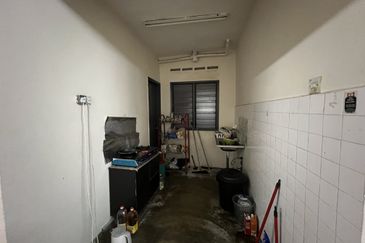 Subang Perdana Goodyear Court 8