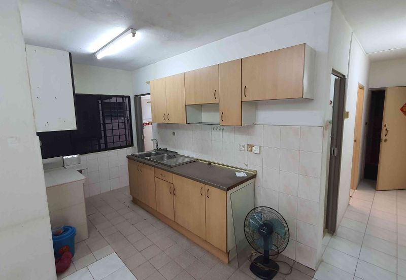 Apartment Lestari