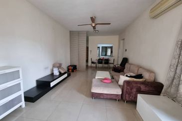 Royal Domain Sri Putramas II