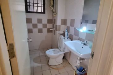 Royal Domain Sri Putramas II