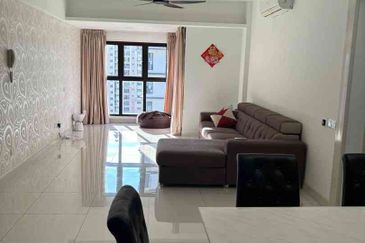 Royalle Condominium @ North Kiara