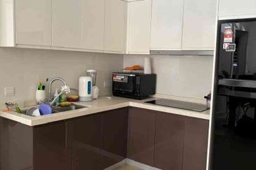 Royalle Condominium @ North Kiara