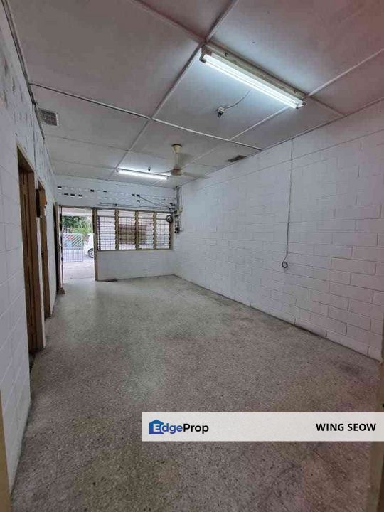 Single Storey Landed terrace house for Sale @ Kepong baru Jalan Api api KL Jinjang Mrt 2 , Kuala Lumpur, Kepong