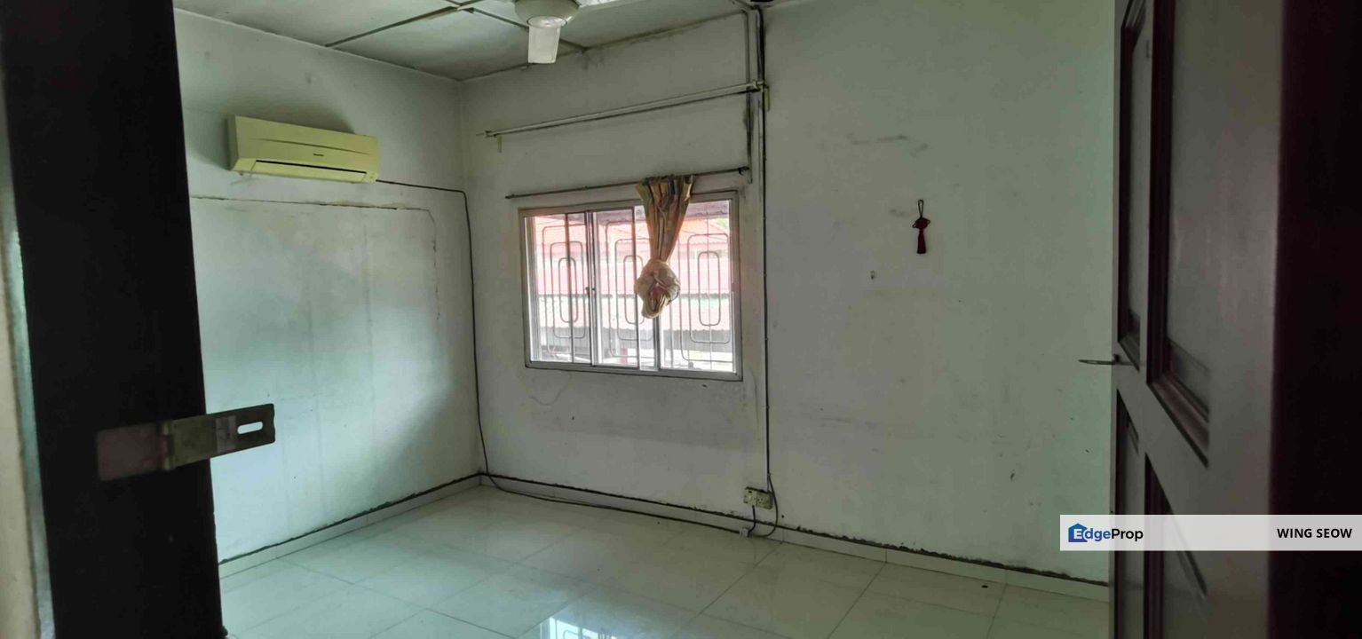 Double Storey Landed house Kepong baru End lot for sale jalan kepong Baru Kl Leasehold , Kuala Lumpur, Kepong