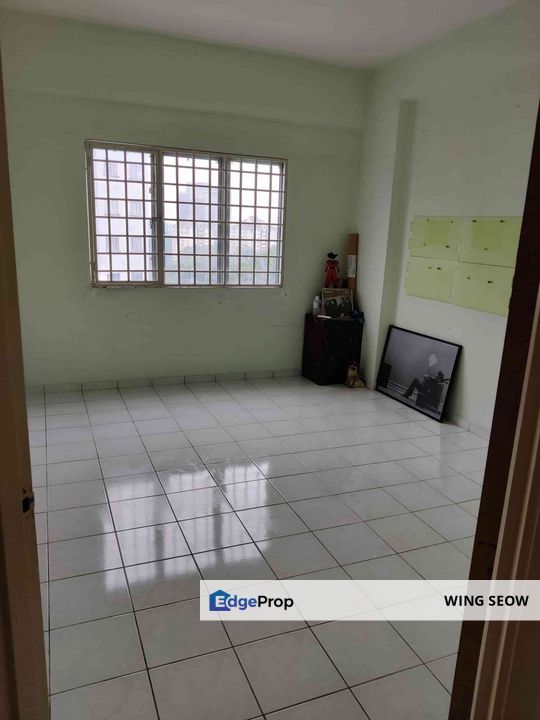 Freehold Strata Menara menjalara Condominium Kepong KL for sale Below martket Many units , Kuala Lumpur, Bandar Menjalara