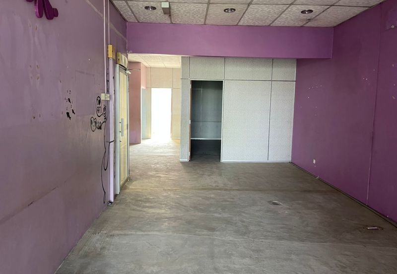 Shop Office for Rent in Bandar Puteri Klang same row with Ambank 