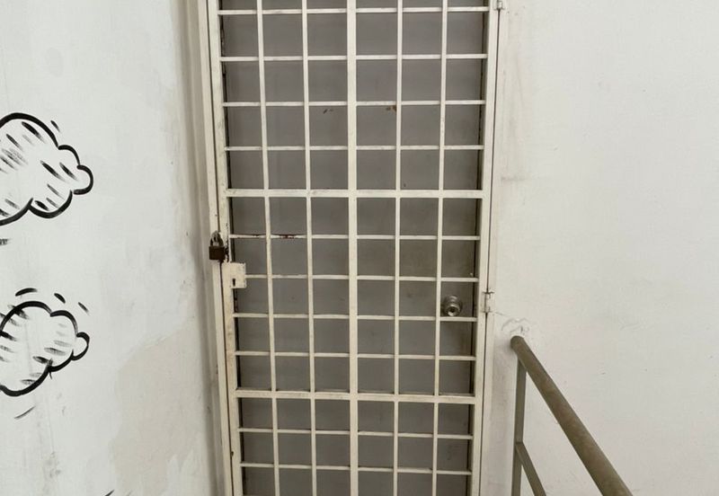 Shop Office for Rent in Bandar Puteri Klang same row with Ambank 