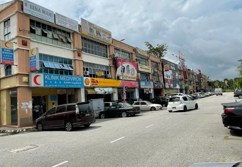 Shop Office for Rent in Bandar Puteri Klang same row with Ambank 
