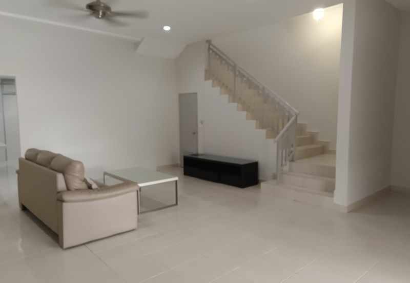 Setia Indah 9, Setia Alam